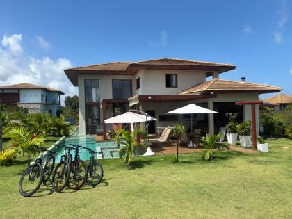 CASA EM PRAIA DO FORTE 5/4 SUITES