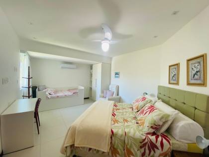 Casa 7/4 com suítes - Busca Vida