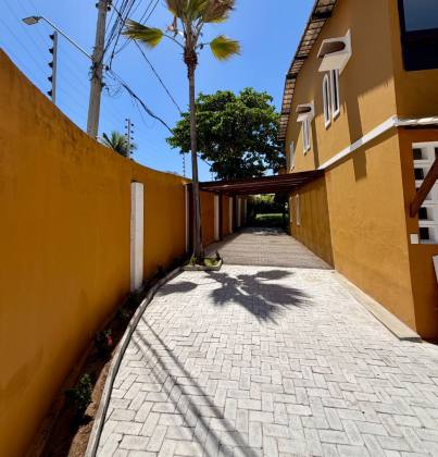 Casa 4/4 em Vilas do Atlântico