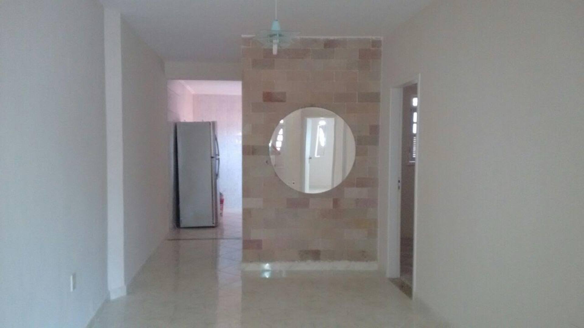 Casa 3/4 com suíte - Centro