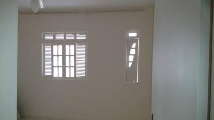 Casa 3/4 com suíte - Centro
