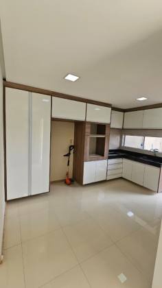 CASA 3/4 com suíte - Abrantes