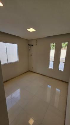 CASA 3/4 com suíte - Abrantes
