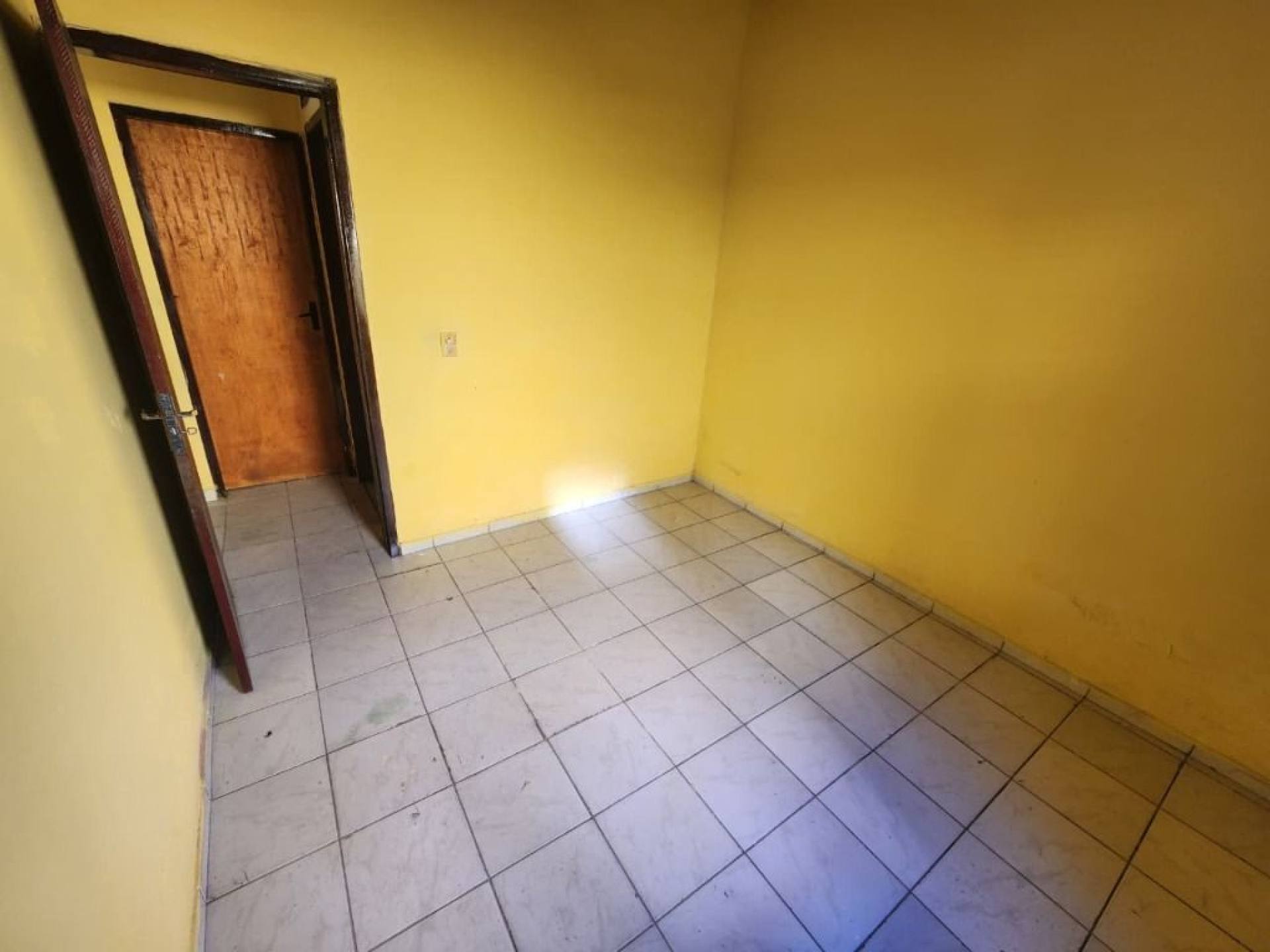 Casa com 2 dormitórios para alugar, 52 m² por R$ 700,00/mês - Itaperi - Fortaleza/CE