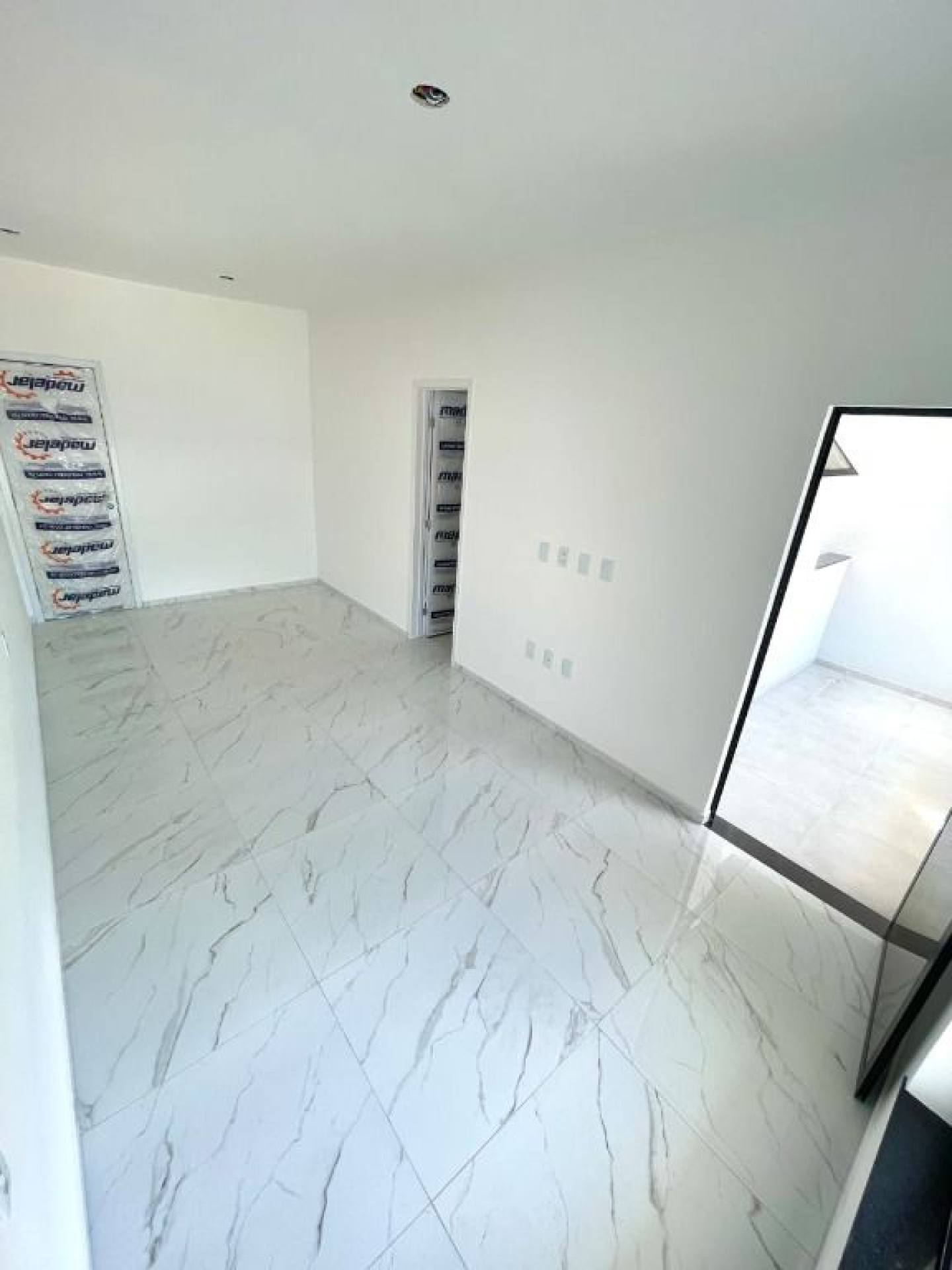 Casa Duplex com 4 quartos à venda, 133 m² por R$ 585.000 - Tamatanduba - Eusébio/CE