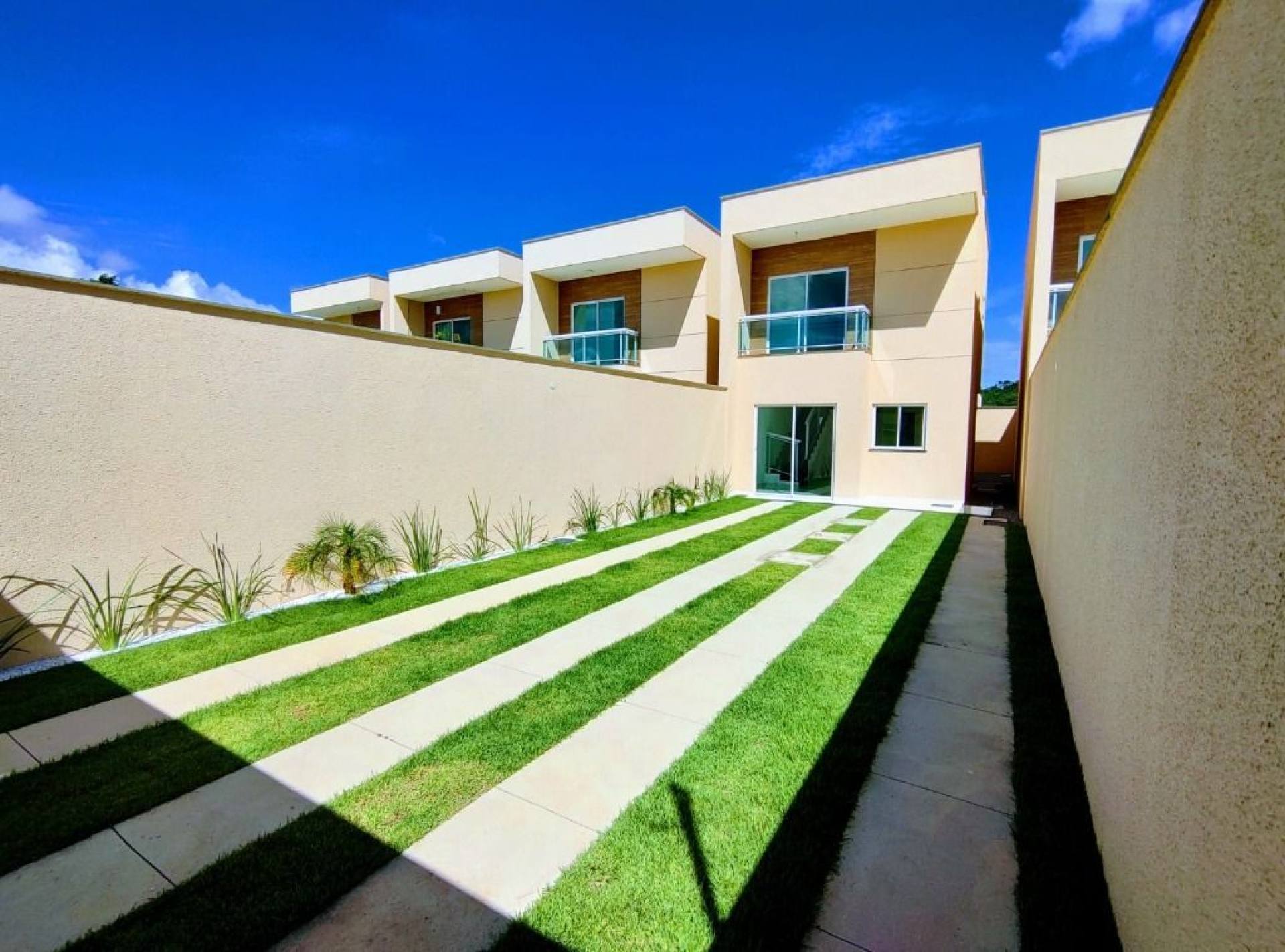 Casa Duplex com 3 quartos à venda, 92 m² por R$ 439.900 - Coaçu - Eusébio/CE