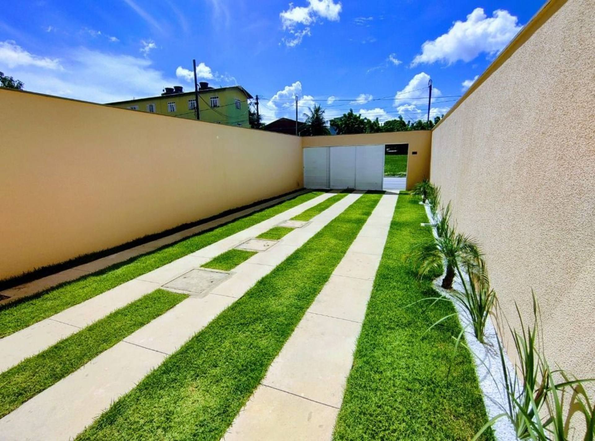 Casa Duplex com 3 quartos à venda, 92 m² por R$ 439.900 - Coaçu - Eusébio/CE