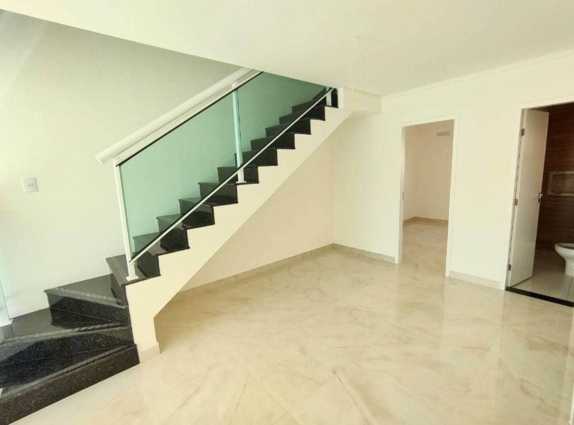 Casa Duplex com 3 quartos à venda, 92 m² por R$ 439.900 - Coaçu - Eusébio/CE