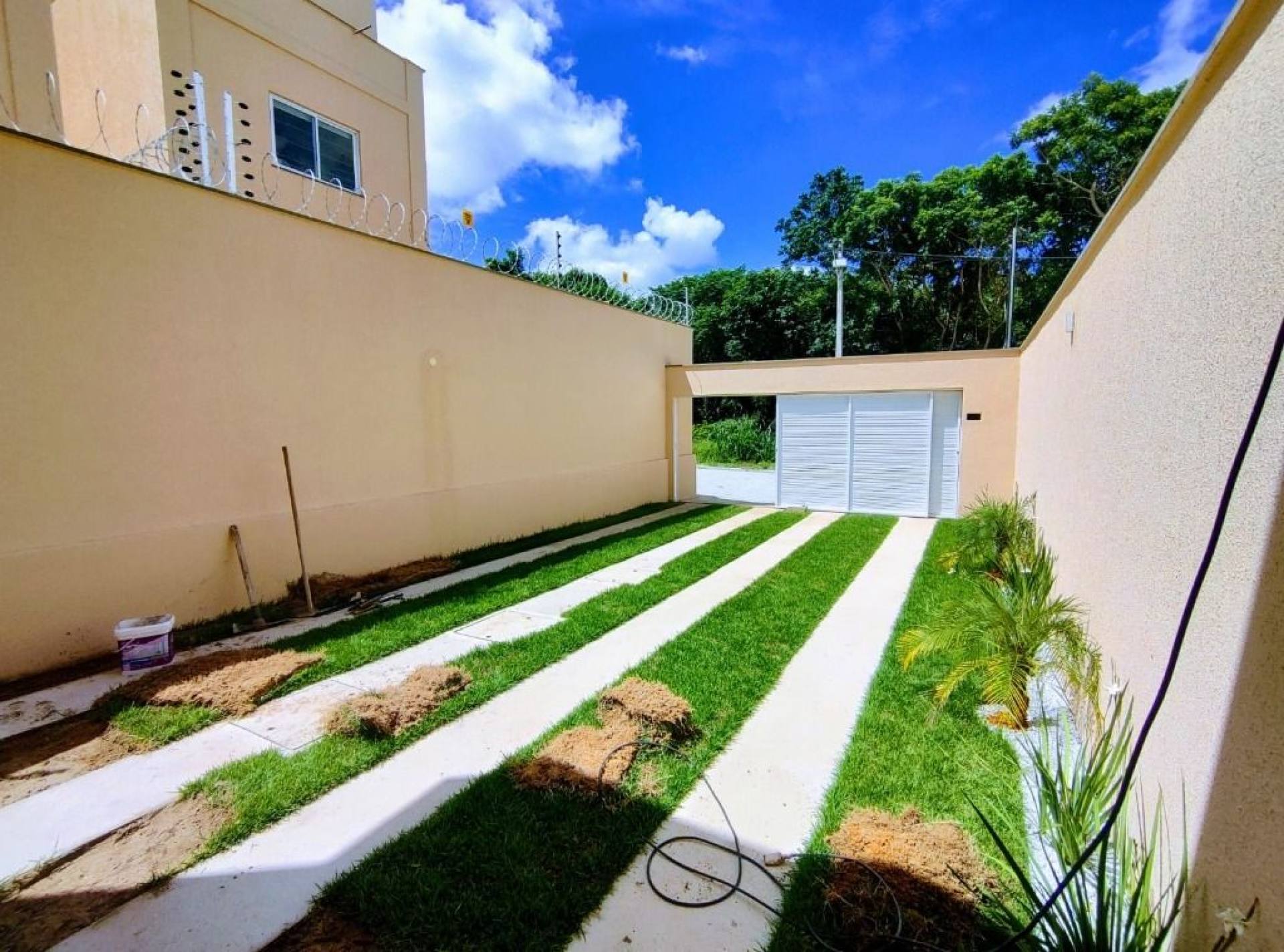 Casa com 3 dormitórios à venda, 92,88m² por R$ 419.900 - Coaçu - Eusébio/CE