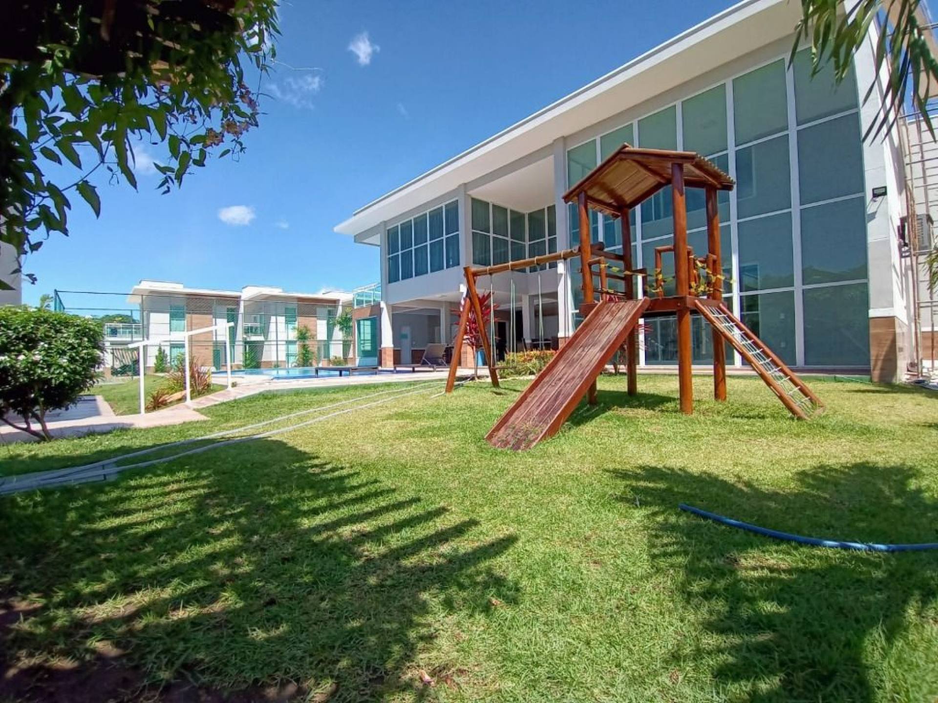 Bello Village - Casa com 3 quartos à venda, 138 m² por R$ 659.000 - Encantada - Eusébio/CE