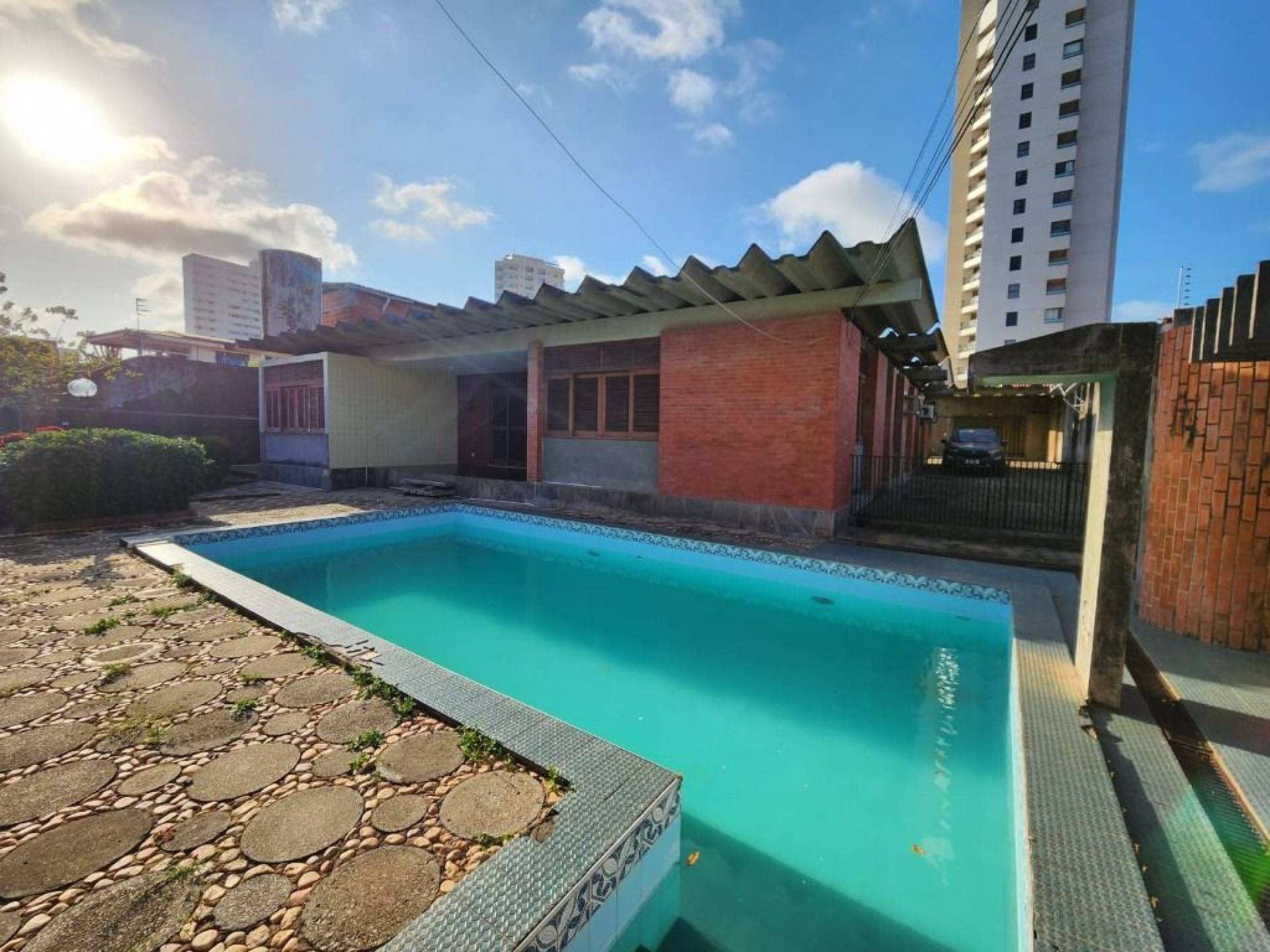 Casa com 5 quartos à venda, 520 m² por R$ 900.000 - São João Do Tauape - Fortaleza/CE