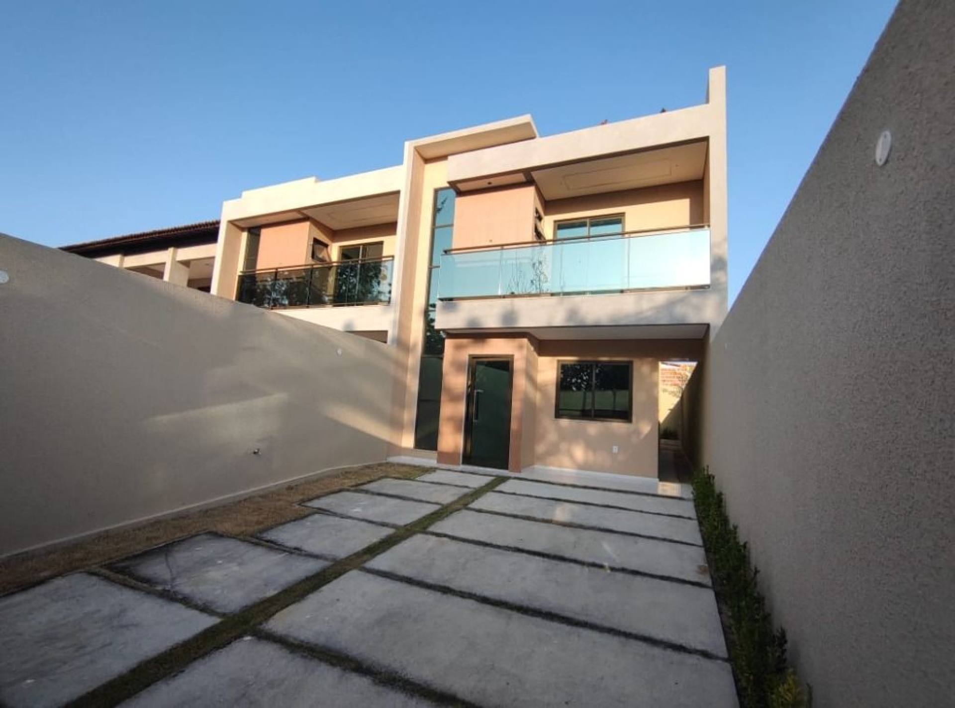 Casa Duplex com 4 quartos à venda, 152 m² por R$ 697.000 - Jardim das Oliveiras - Fortaleza/CE