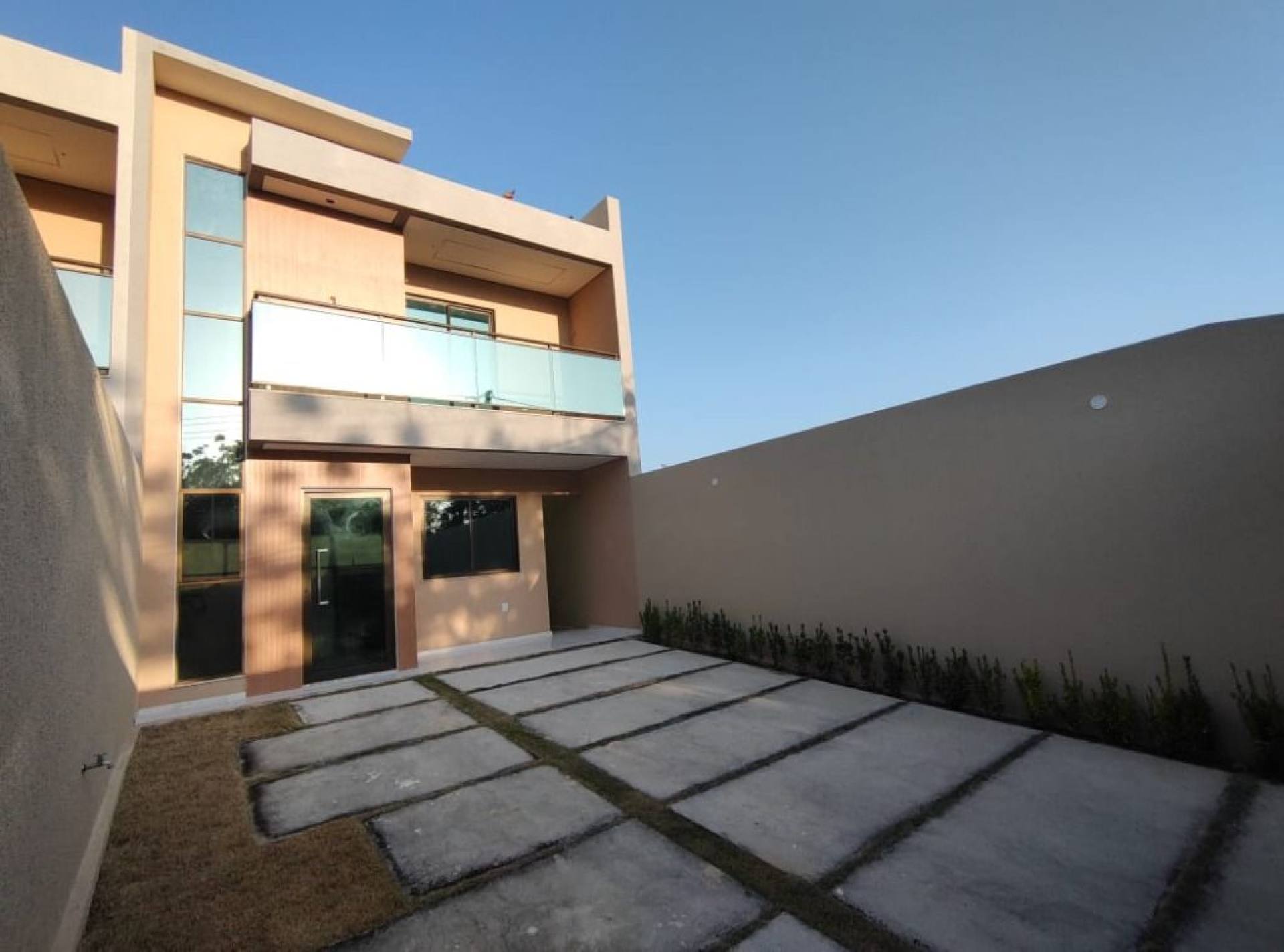 Casa Duplex com 4 quartos à venda, 152 m² por R$ 697.000 - Jardim das Oliveiras - Fortaleza/CE