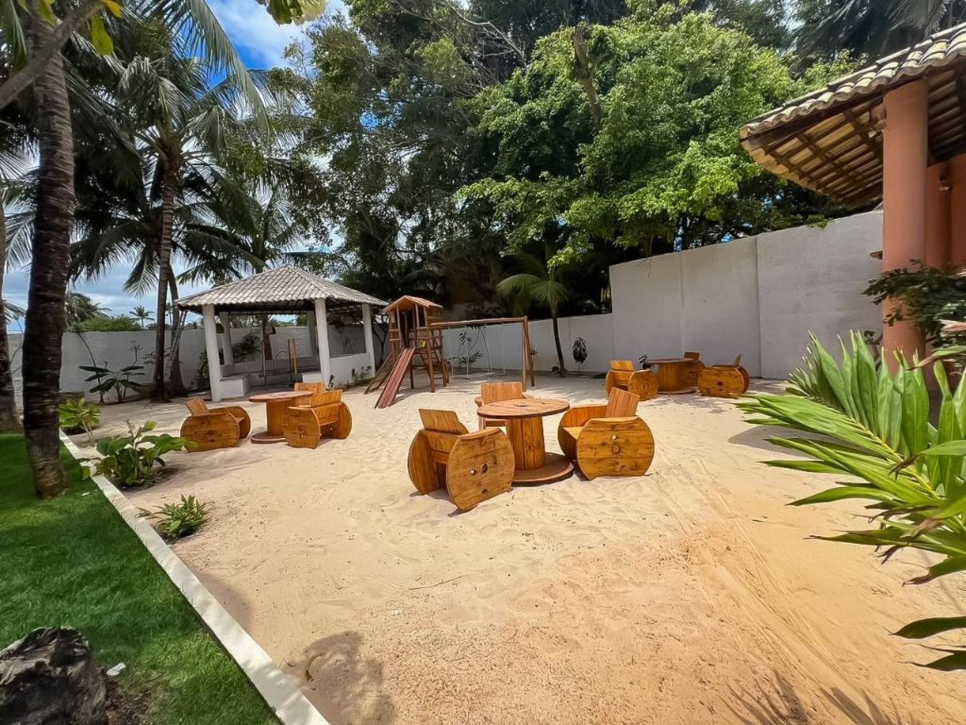 Pousada com 8 dormitórios à venda, 490 m² por R$ 4.200.000,00 - Cumbuco - Caucaia/CE
