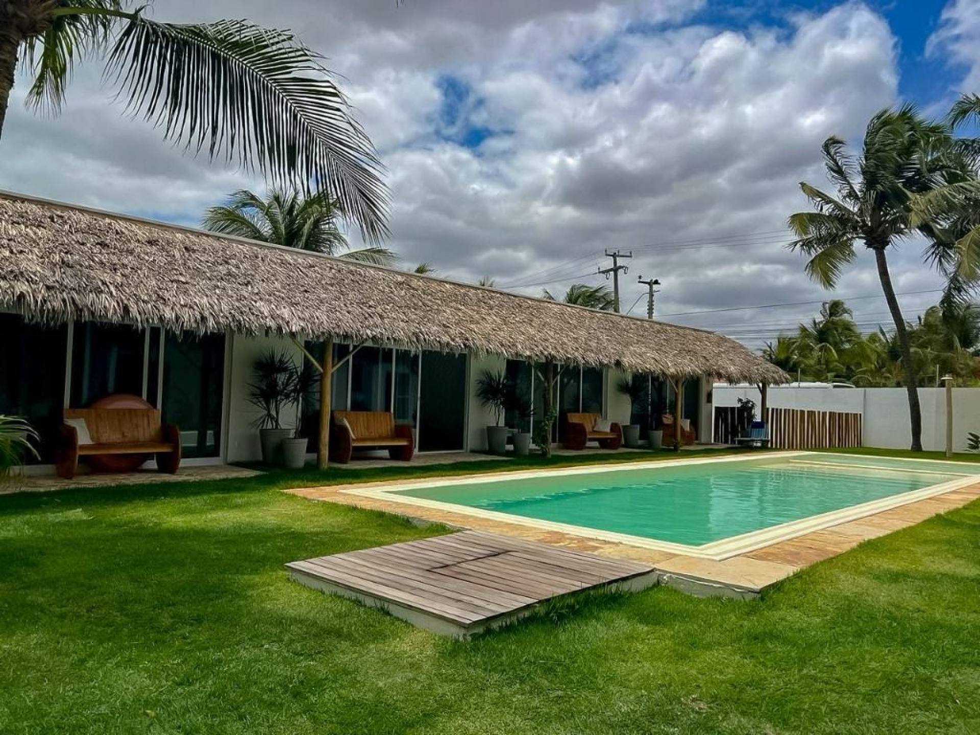 Pousada com 8 dormitórios à venda, 490 m² por R$ 4.200.000,00 - Cumbuco - Caucaia/CE