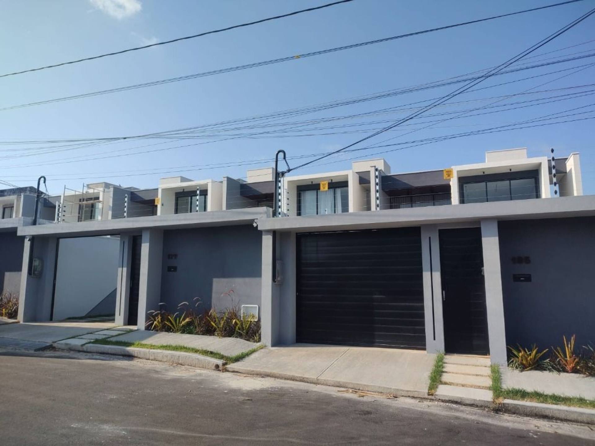 Casa com 3 quartos à venda, 134 m² por R$ 730.000 - Messejana - Fortaleza/CE