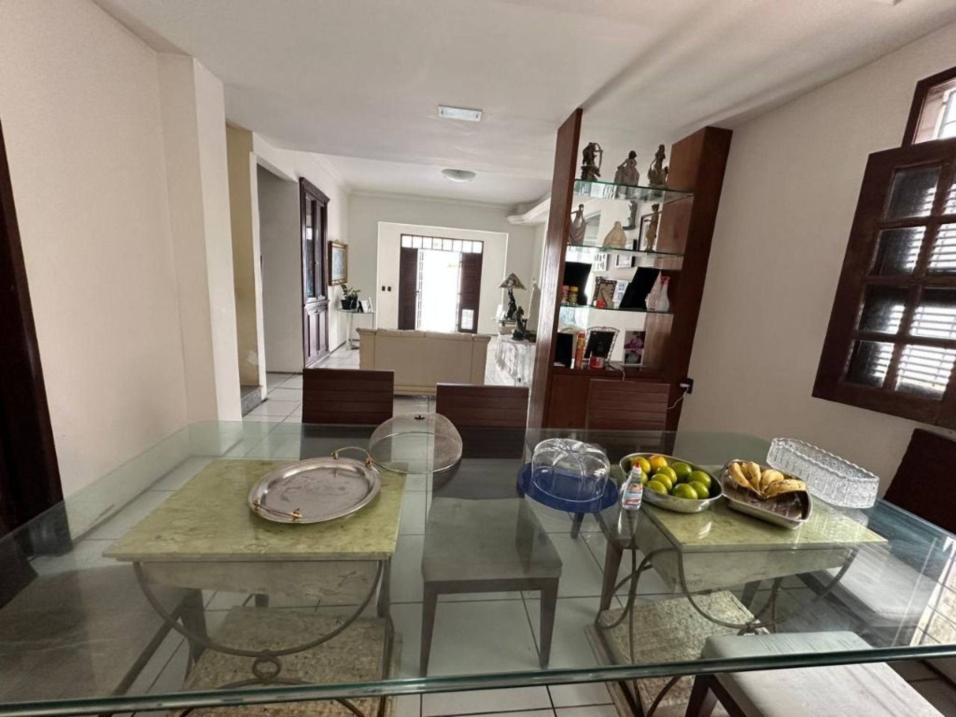Casa com 6 quartos para alugar, 500 m² por R$ 8.000/mês - Parque Manibura - Fortaleza/CE