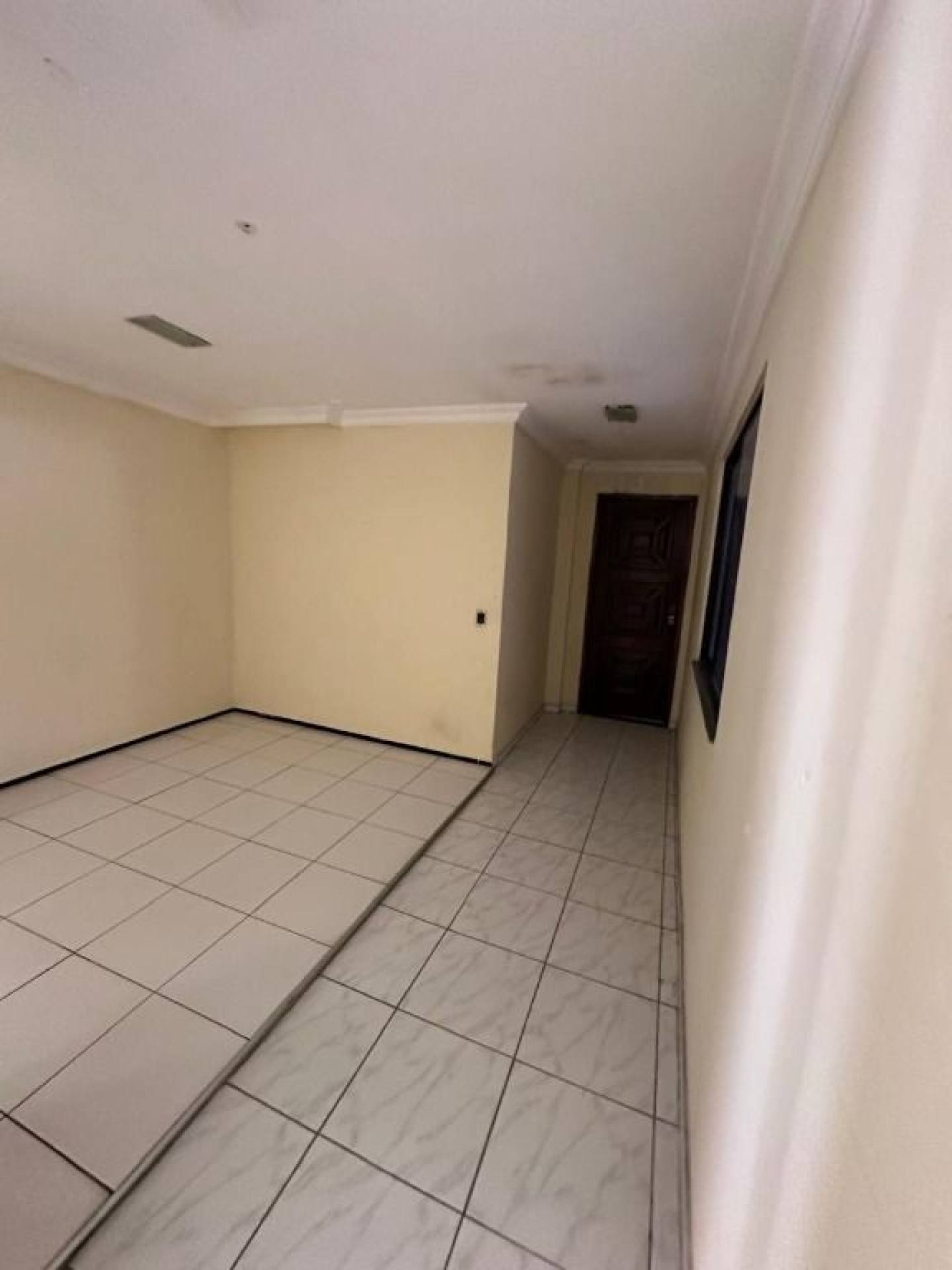 Casa com 6 quartos para alugar, 500 m² por R$ 8.000/mês - Parque Manibura - Fortaleza/CE