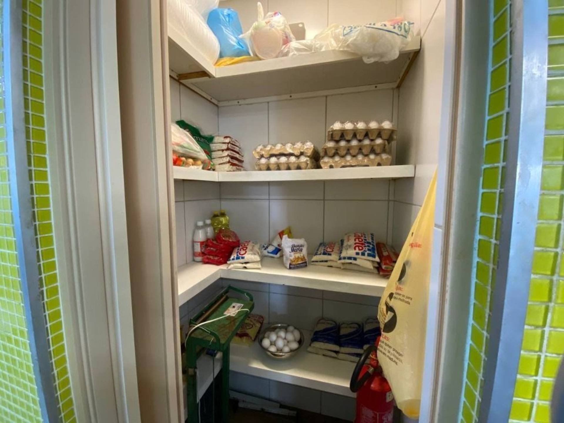 Casa com 2 quartos para alugar, 147 m² por R$ 4.500/mês - Cidade dos Funcionários - Fortaleza/CE