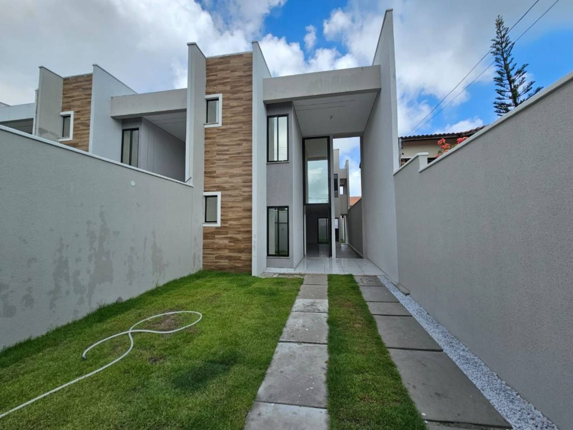 Casa Duplex com 4 quartos à venda, 162 m² por R$ 715.000 - Edson Queiroz - Fortaleza/CE