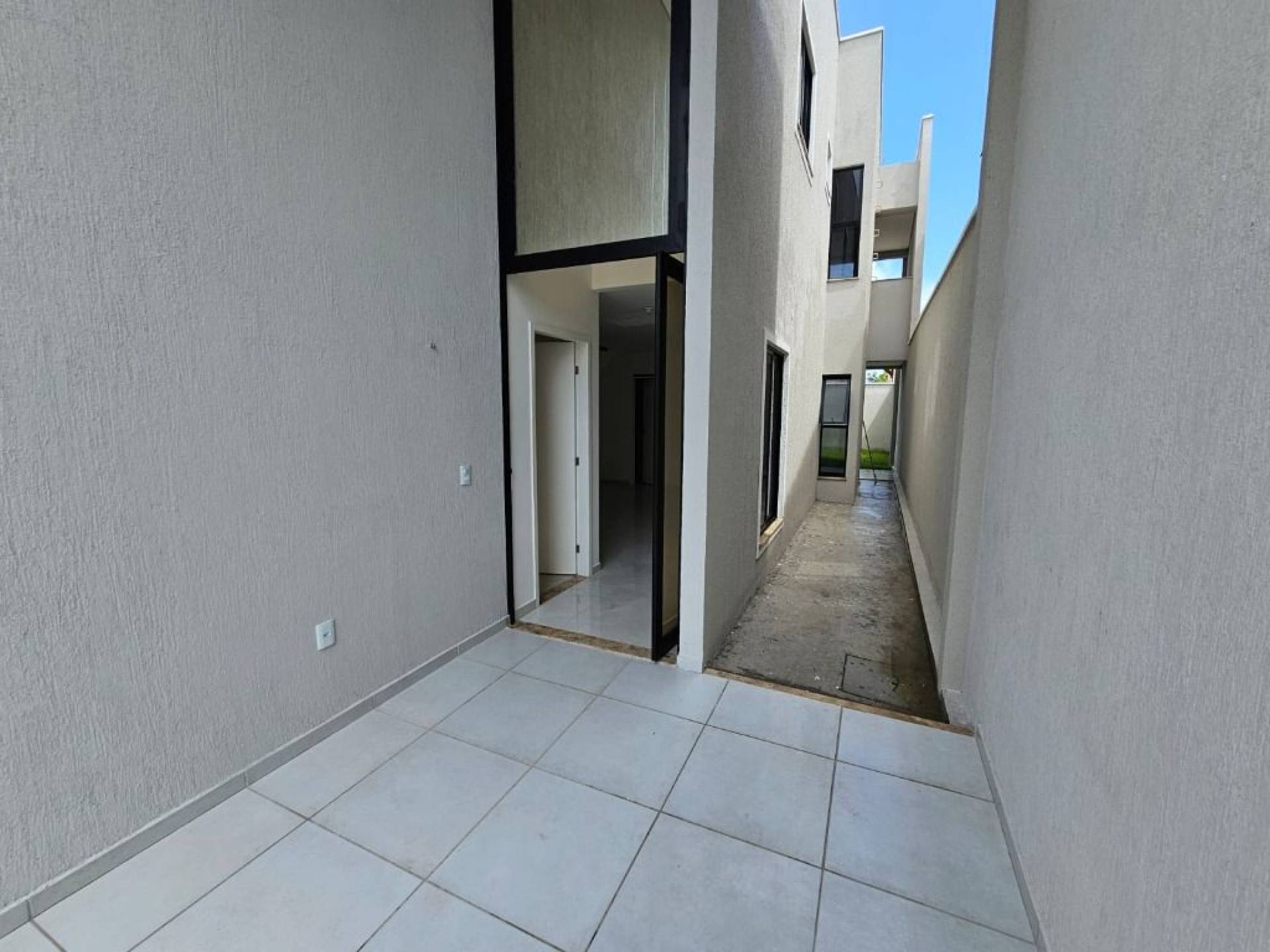 Casa Duplex com 4 quartos à venda, 162 m² por R$ 715.000 - Edson Queiroz - Fortaleza/CE