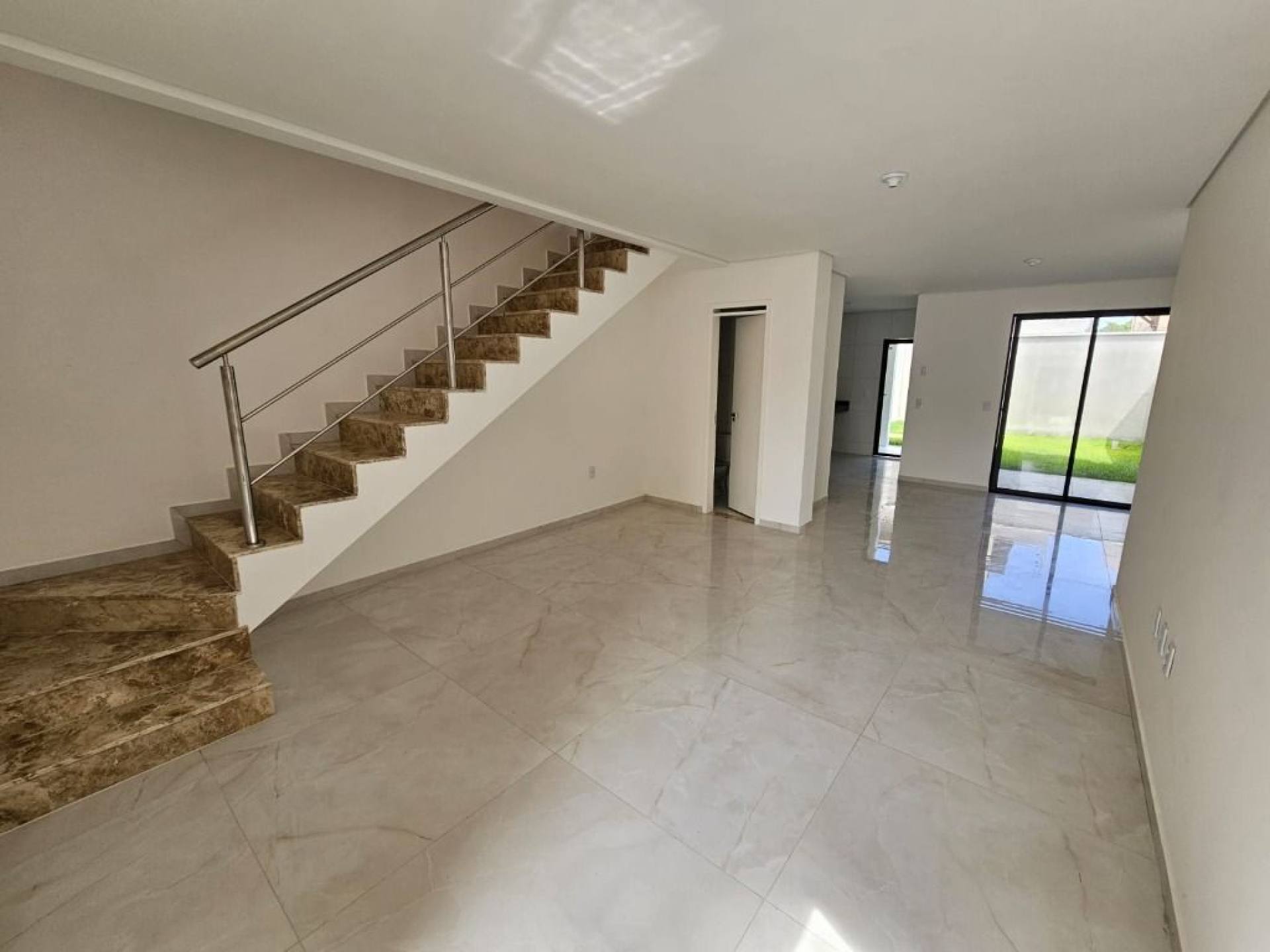 Casa Duplex com 4 quartos à venda, 162 m² por R$ 715.000 - Edson Queiroz - Fortaleza/CE