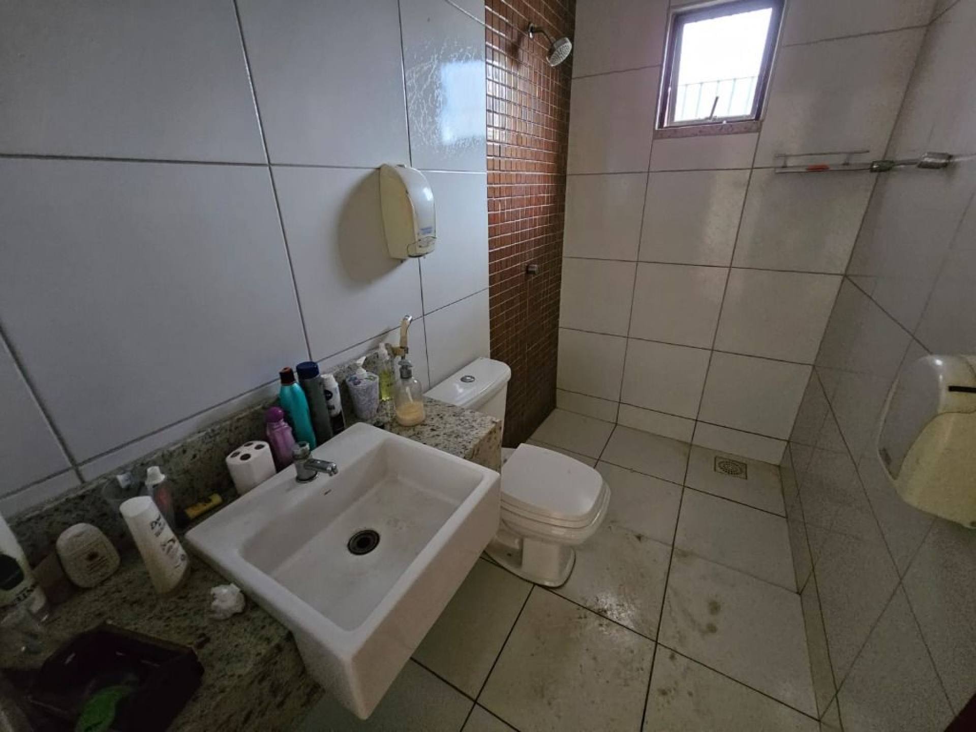 Galpão para alugar, 700 m² por R$ 11.001,00/mês - Castelão - Fortaleza/CE