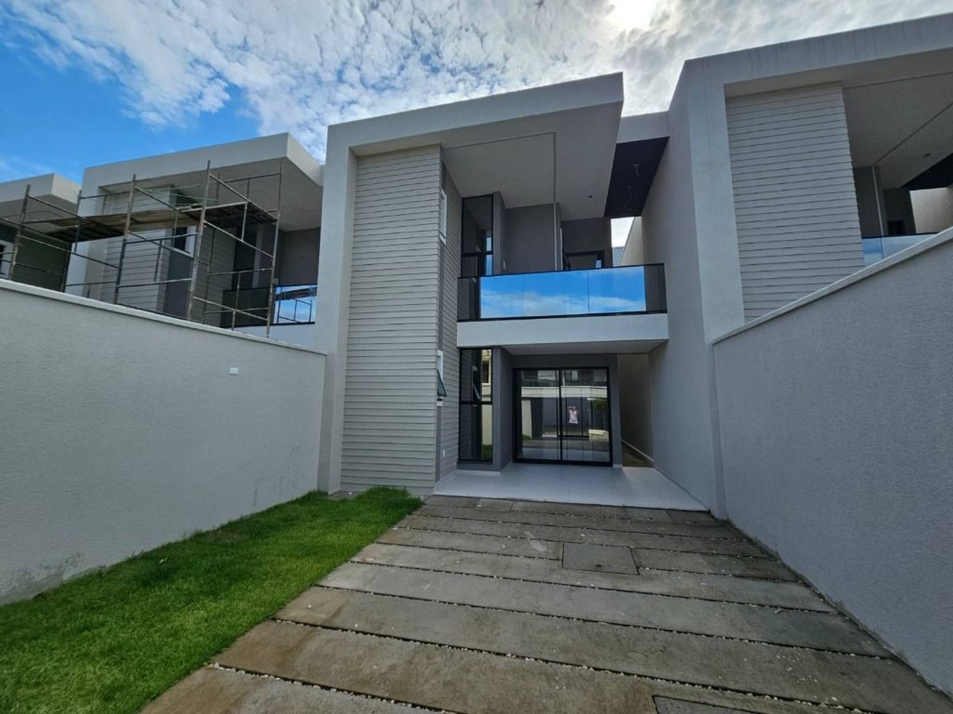 Casa Duplex com 4 quartos à venda, 154 m² por R$ 830.000 - Pedra - Eusébio/CE