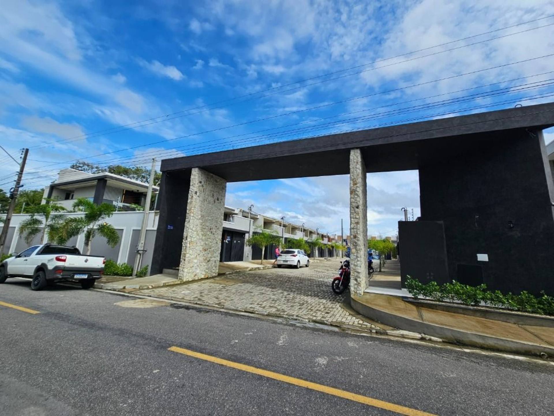 Casa Duplex com 4 quartos à venda, 154 m² por R$ 830.000 - Pedra - Eusébio/CE