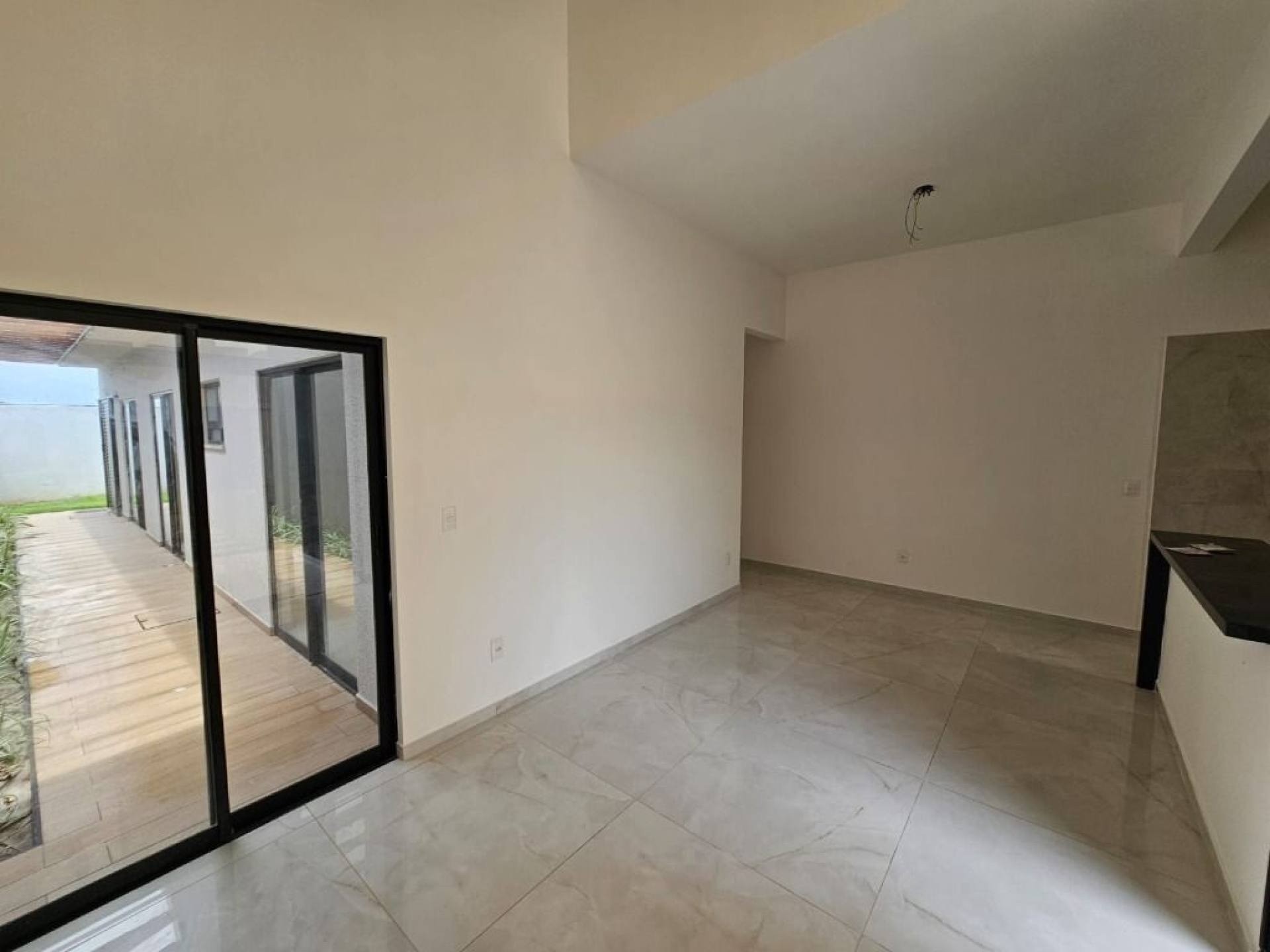 Casa Duplex com 3 dormitórios à venda, 101 m² por R$ 535.800 - Coité - Eusébio/CE