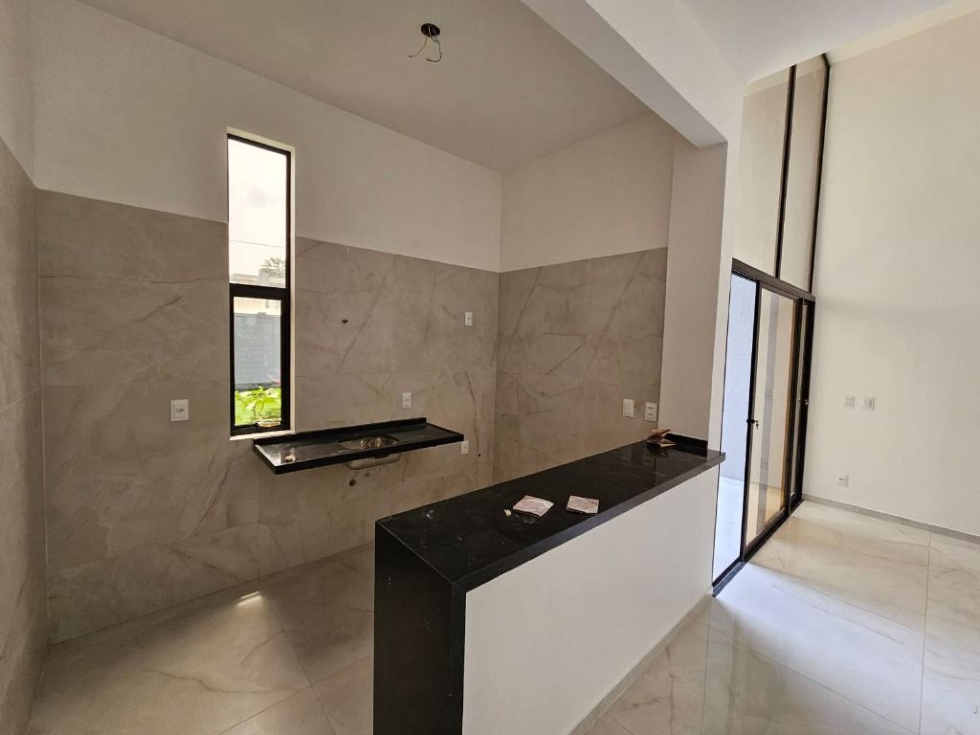 Casa Duplex com 3 dormitórios à venda, 101 m² por R$ 535.800 - Coité - Eusébio/CE