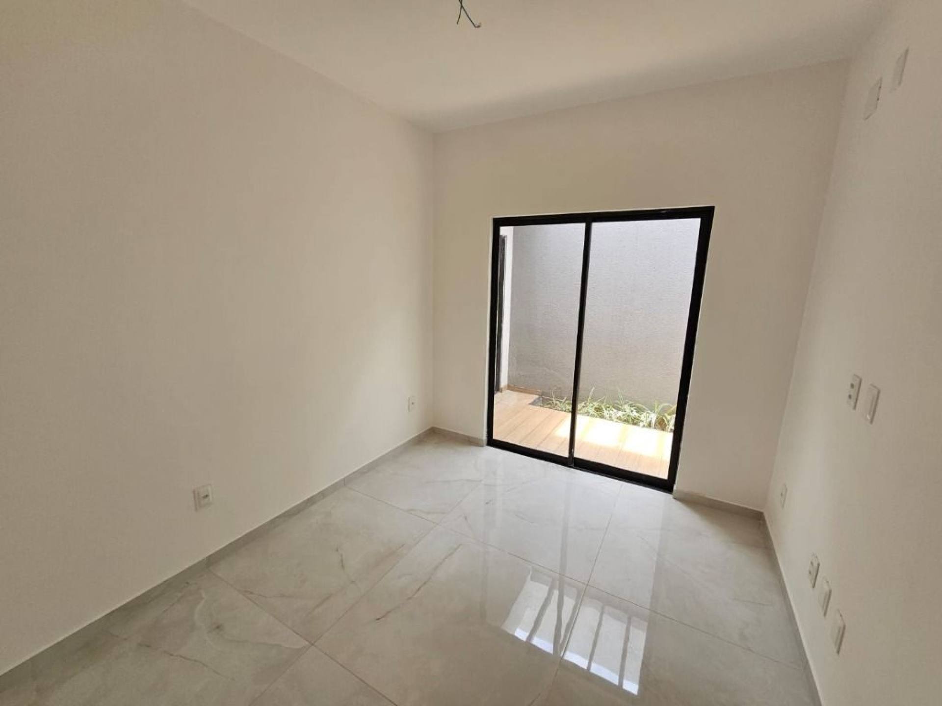 Casa Duplex com 3 dormitórios à venda, 101 m² por R$ 535.800 - Coité - Eusébio/CE