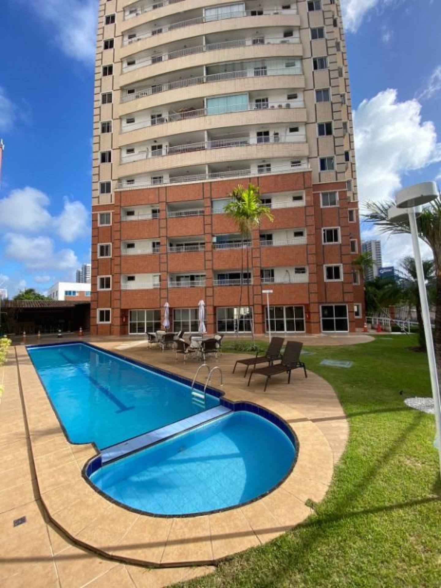Via Mont Verdi - Apartamento com 3 quartos à venda, 112 m² por R$ 750.000 - Guararapes - Fortaleza/CE