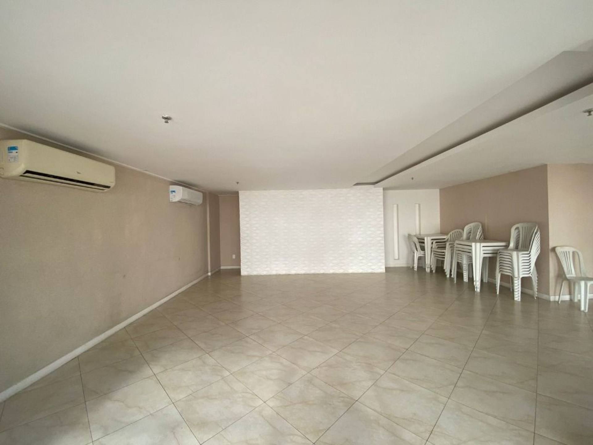 Via Mont Verdi - Apartamento com 3 quartos à venda, 112 m² por R$ 750.000 - Guararapes - Fortaleza/CE