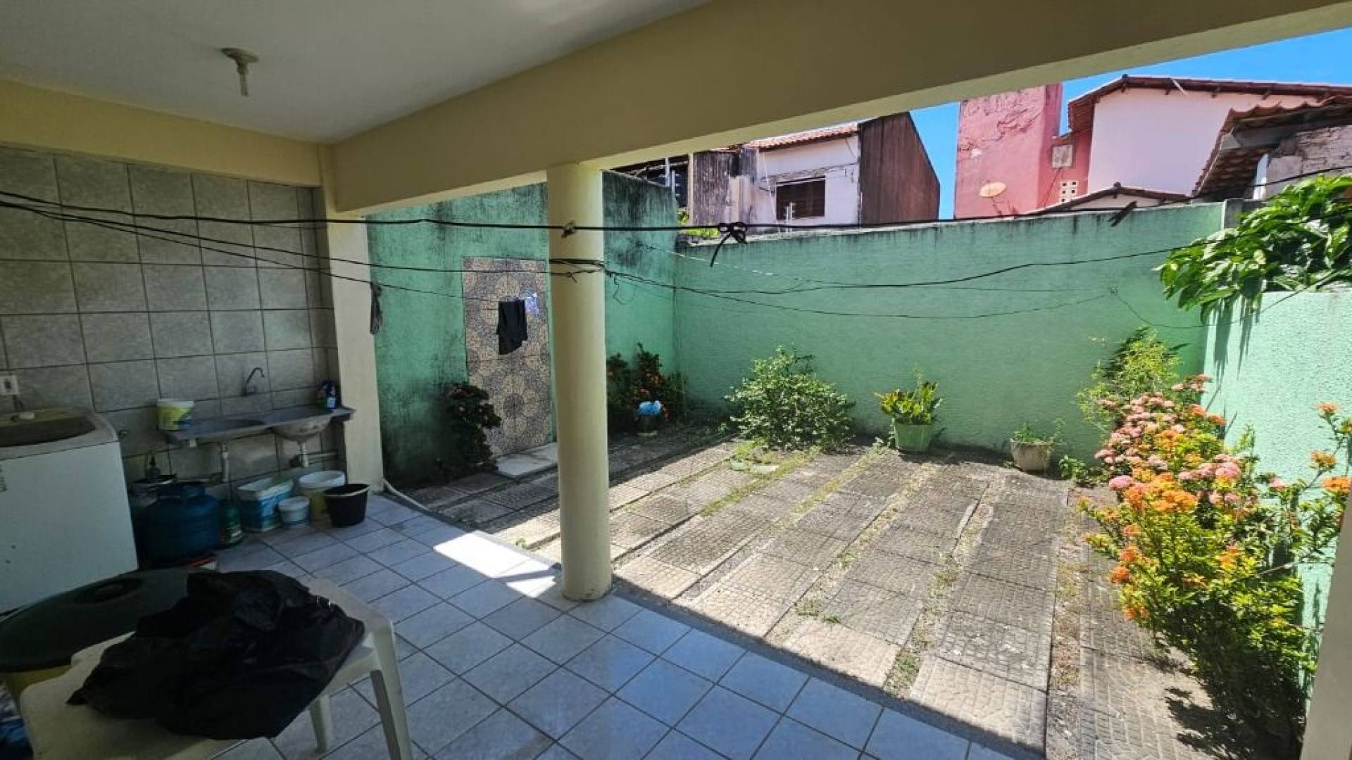 Casa à venda, 298 m² por R$ 700.000,00 - Cidade dos Funcionários - Fortaleza/CE