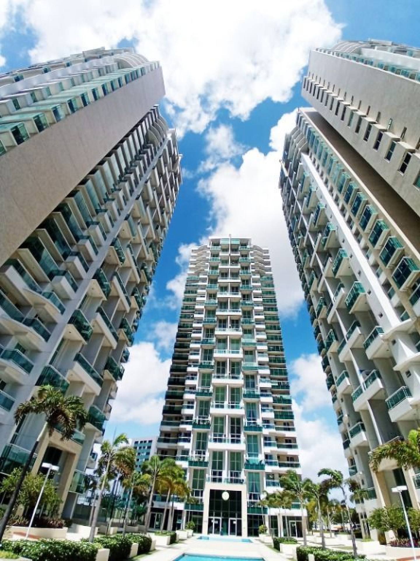 Apartamento com 3 quartos à venda, 104 m² por R$ 1.000.000 - Guararapes - Fortaleza/CE