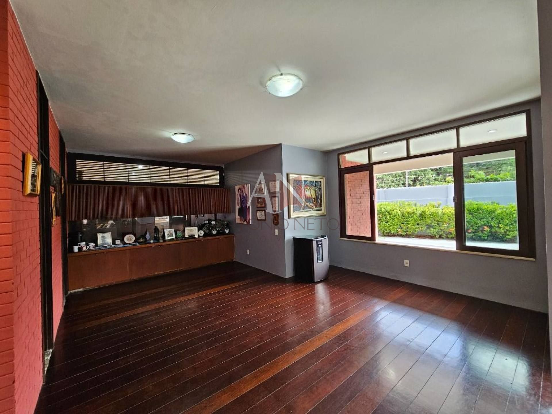 Casa Plana com 4 quartos à venda, 300 m² por R$ 740.000,00 - Papicu - Fortaleza/CE