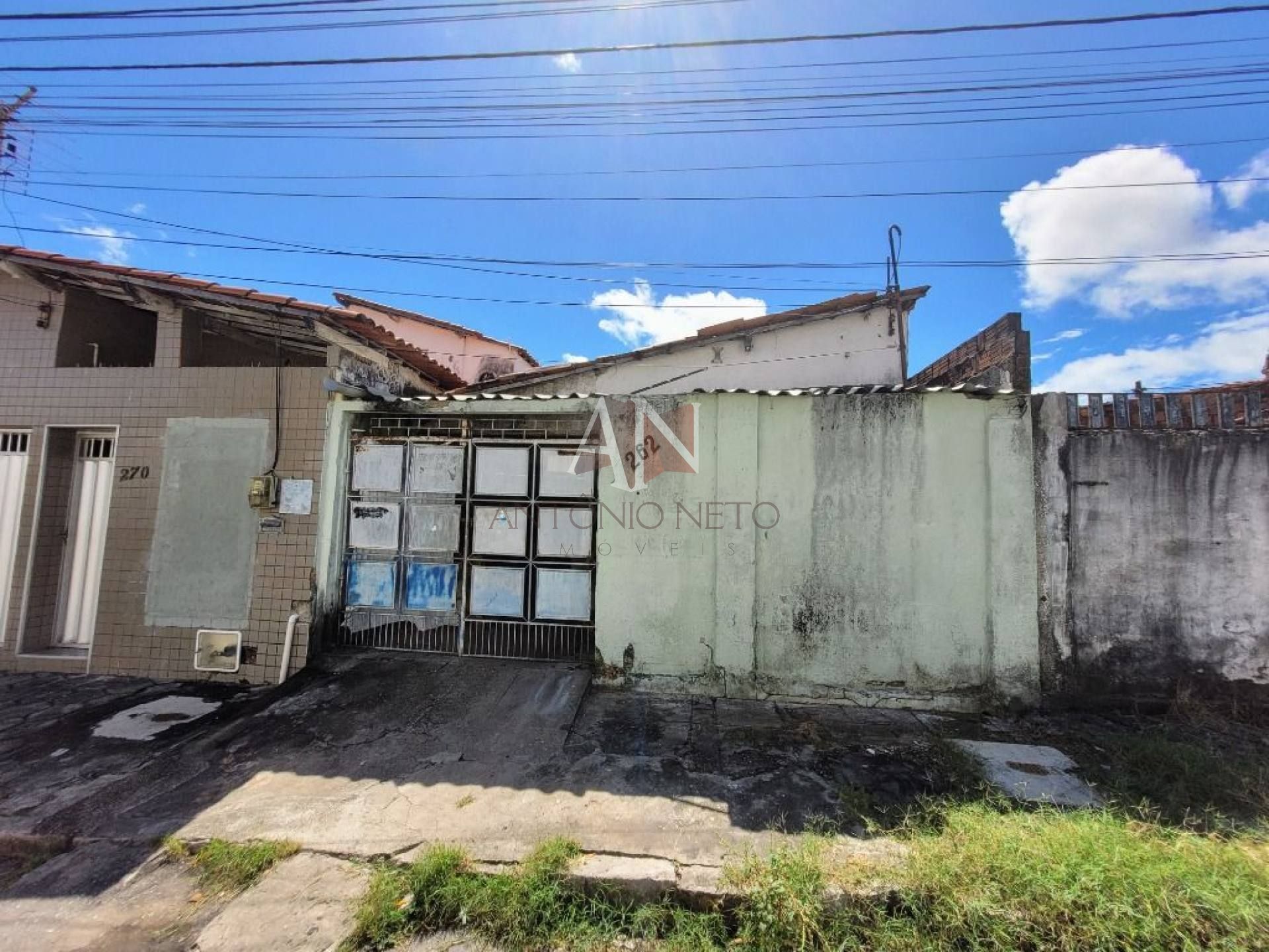 Casa à venda, 380 m² por R$ 940.000,00 - Fátima - Fortaleza/CE