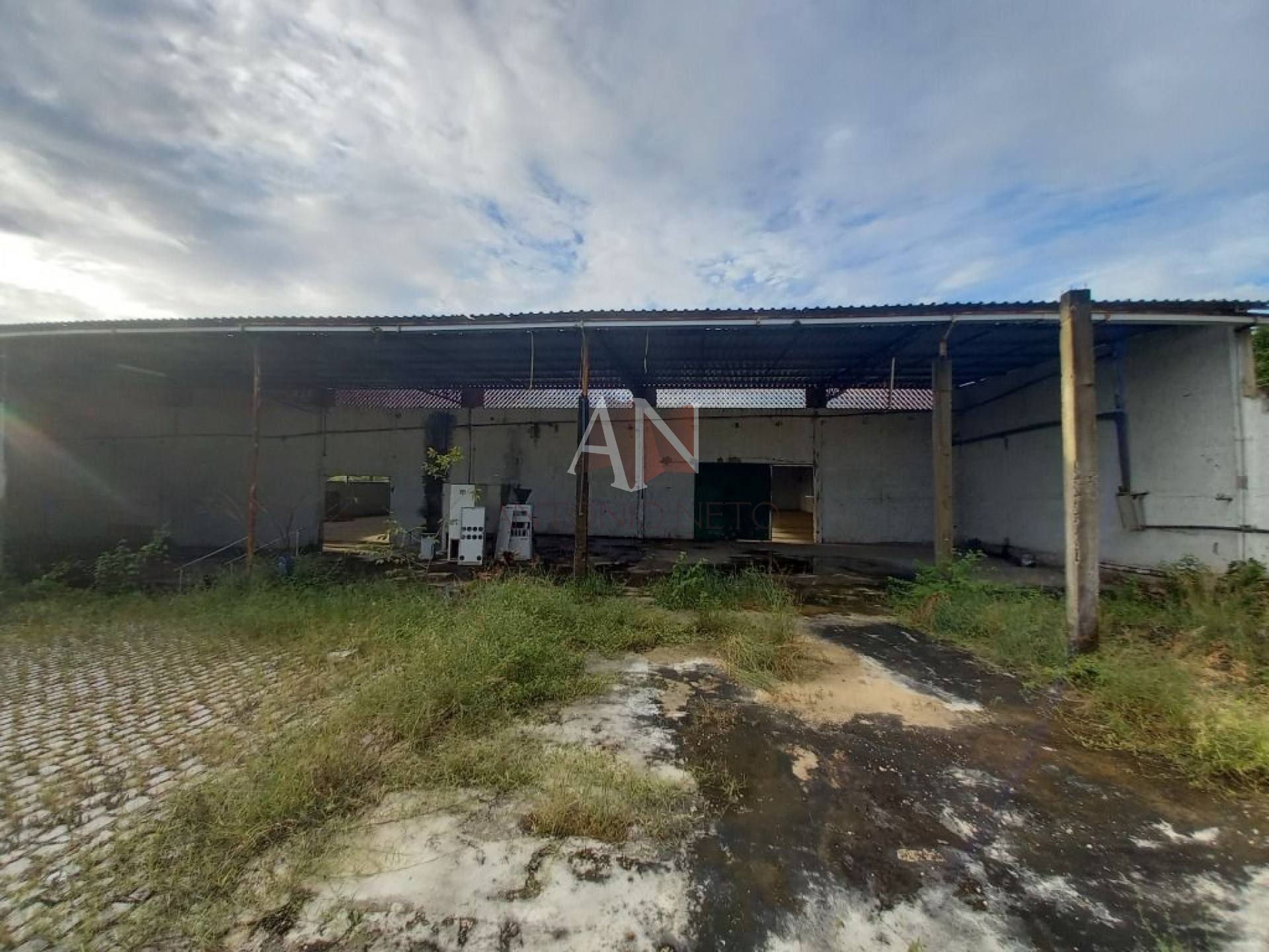 Galpão à venda, 1800 m² por R$ 790.000,00 - Tupuiu - Aquiraz/CE