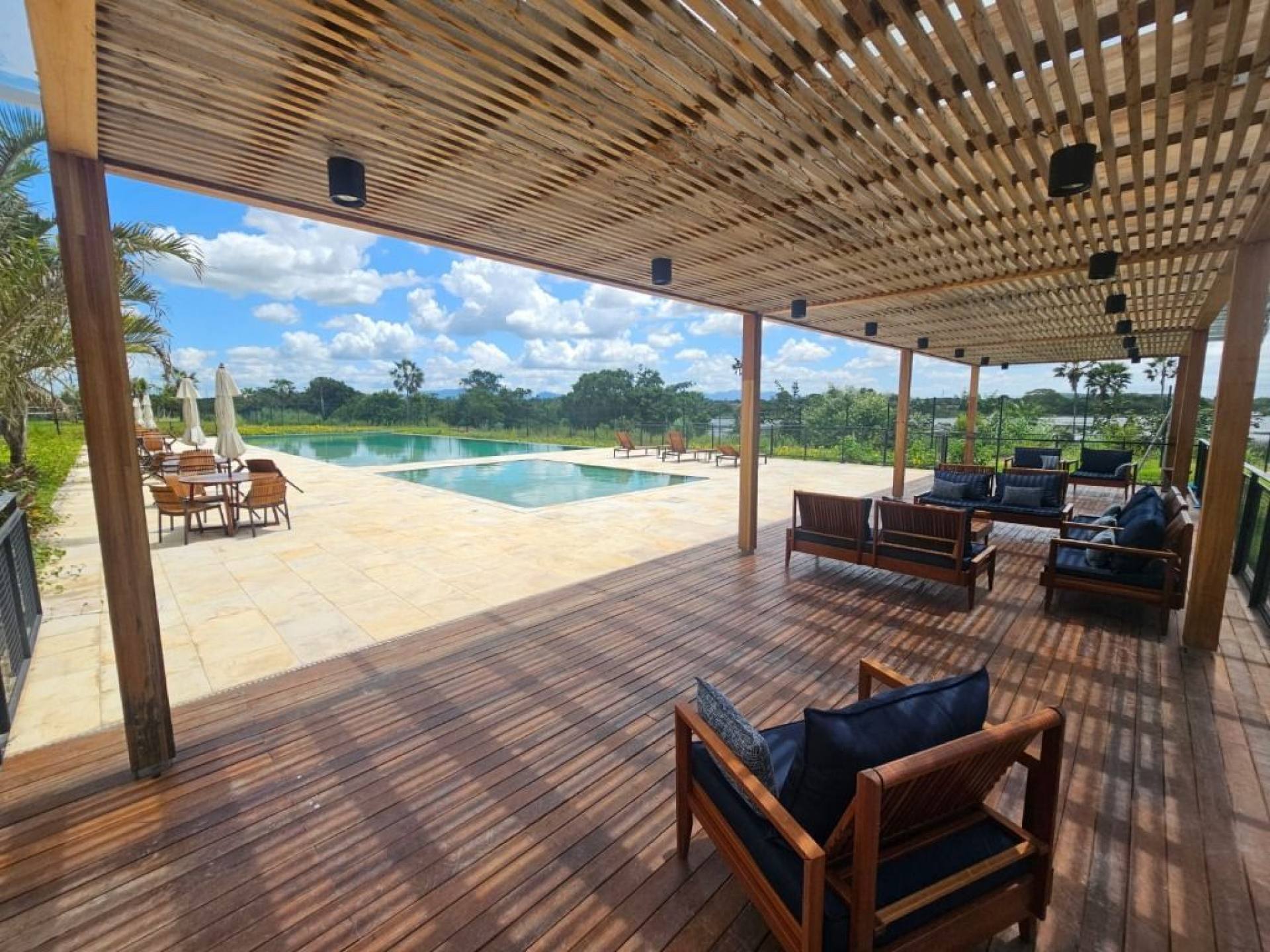 Terreno à venda, 450 m² por R$ 400.000,00 - Cidade Alpha - Eusébio/CE