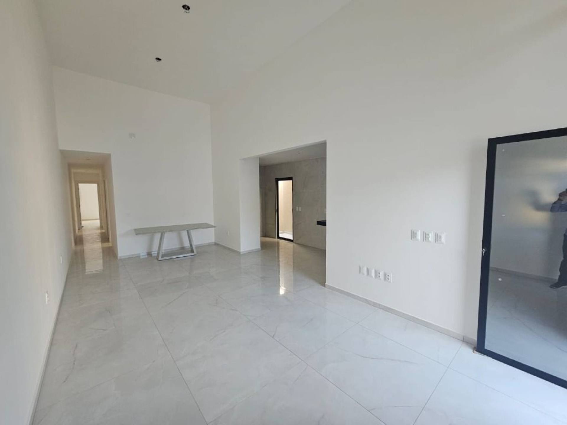 Casa Plana na Eusebio com 3 Quartos  | m² | 122m² por R$ 639.000,00 mil - Eusebio Ce