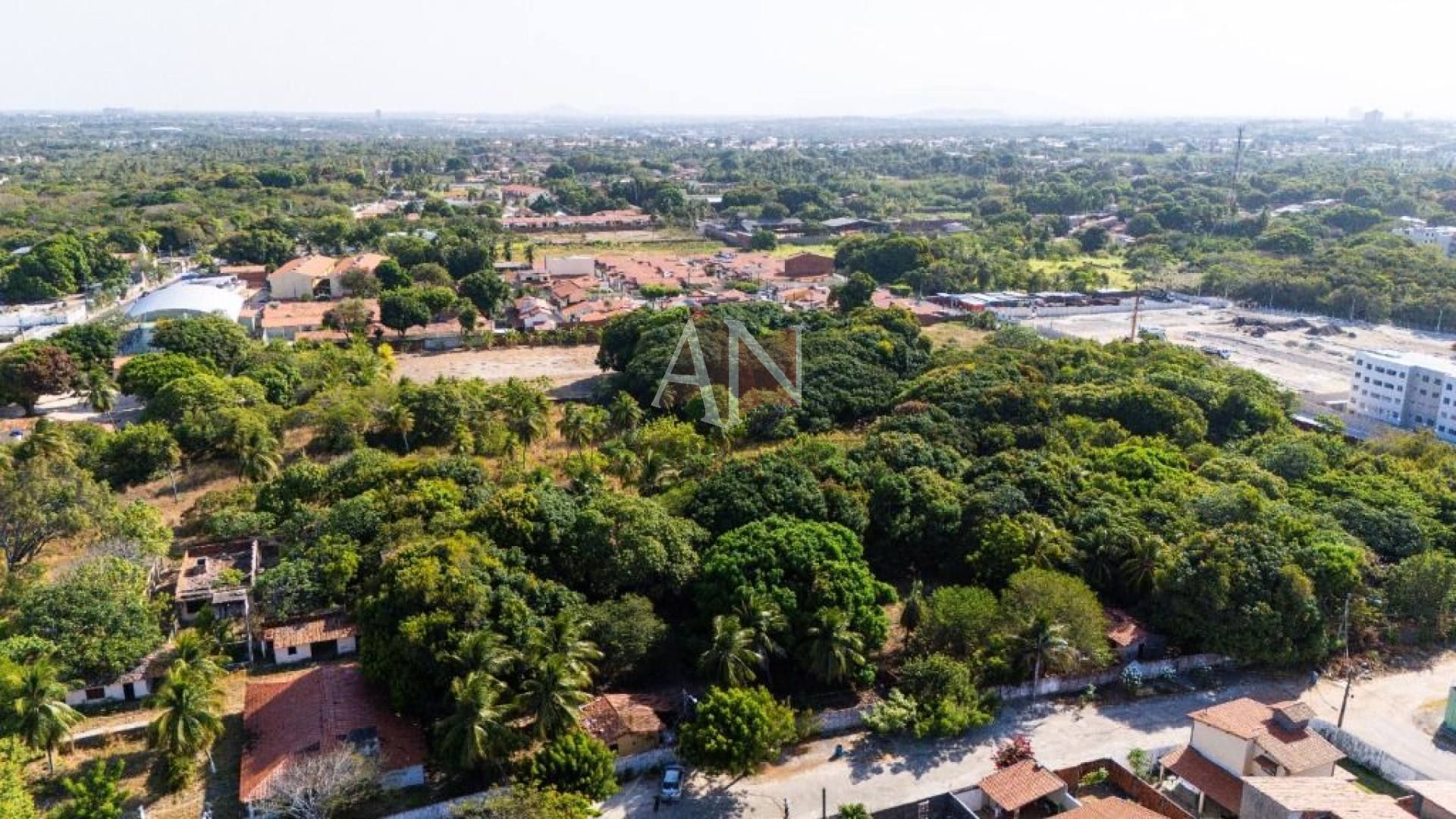 Terreno à venda, 8520 m² por R$ 3.950.000,00 - Lagoa Redonda - Fortaleza/CE