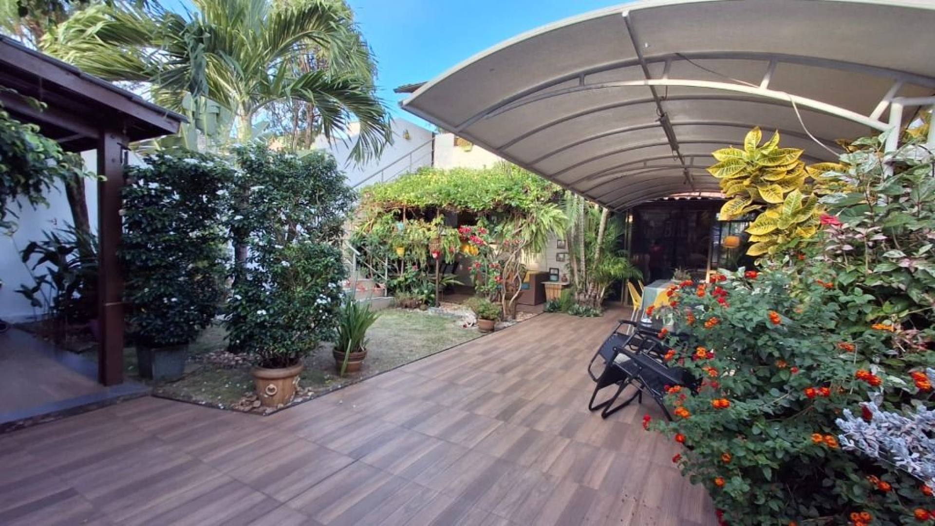 Casa com 3 quartos à venda, 320 m² por R$ 950.000 - José de Alencar - Fortaleza/CE