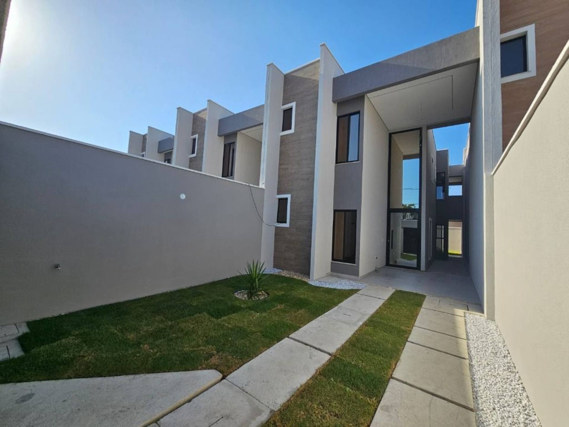 Casa à venda, 162 m² por R$ 715.000,00 - Edson Queiroz - Fortaleza/CE