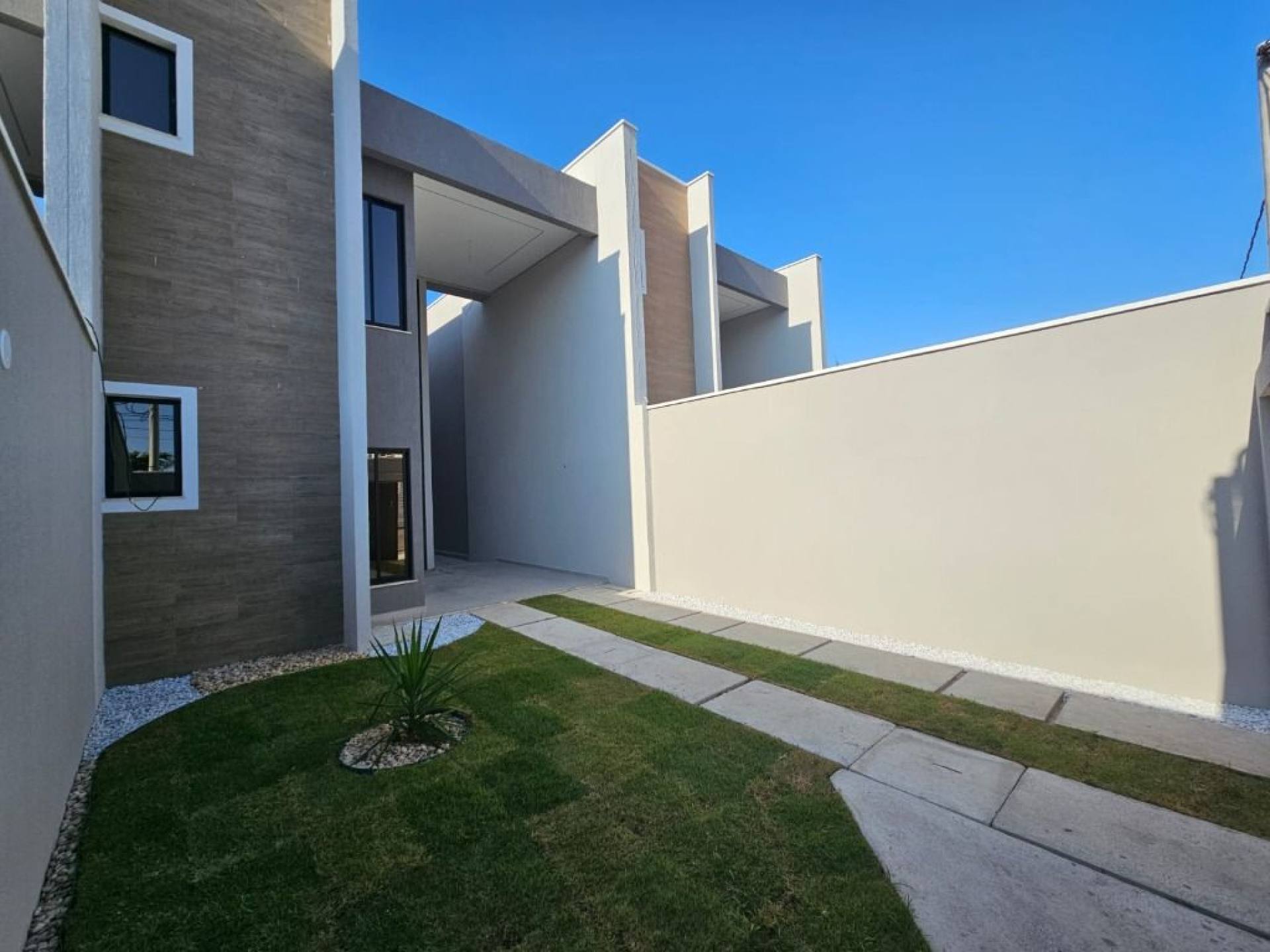 Casa à venda, 162 m² por R$ 715.000,00 - Edson Queiroz - Fortaleza/CE