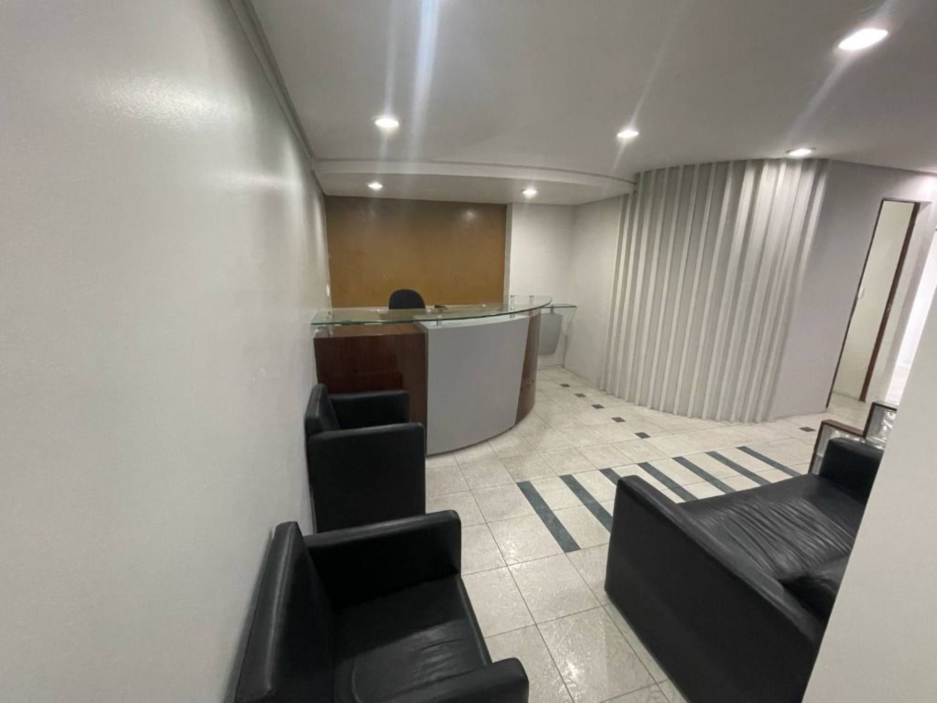 Edifício Juridical Center - Sala à venda por R$ 500.000 - Edson Queiroz - Fortaleza/CE