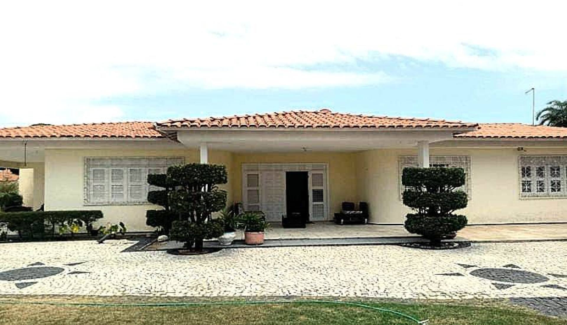 Casa Plana com 4 quartos à venda, 891 m² de terreno - LAGO JACAREY- Fortaleza/CE