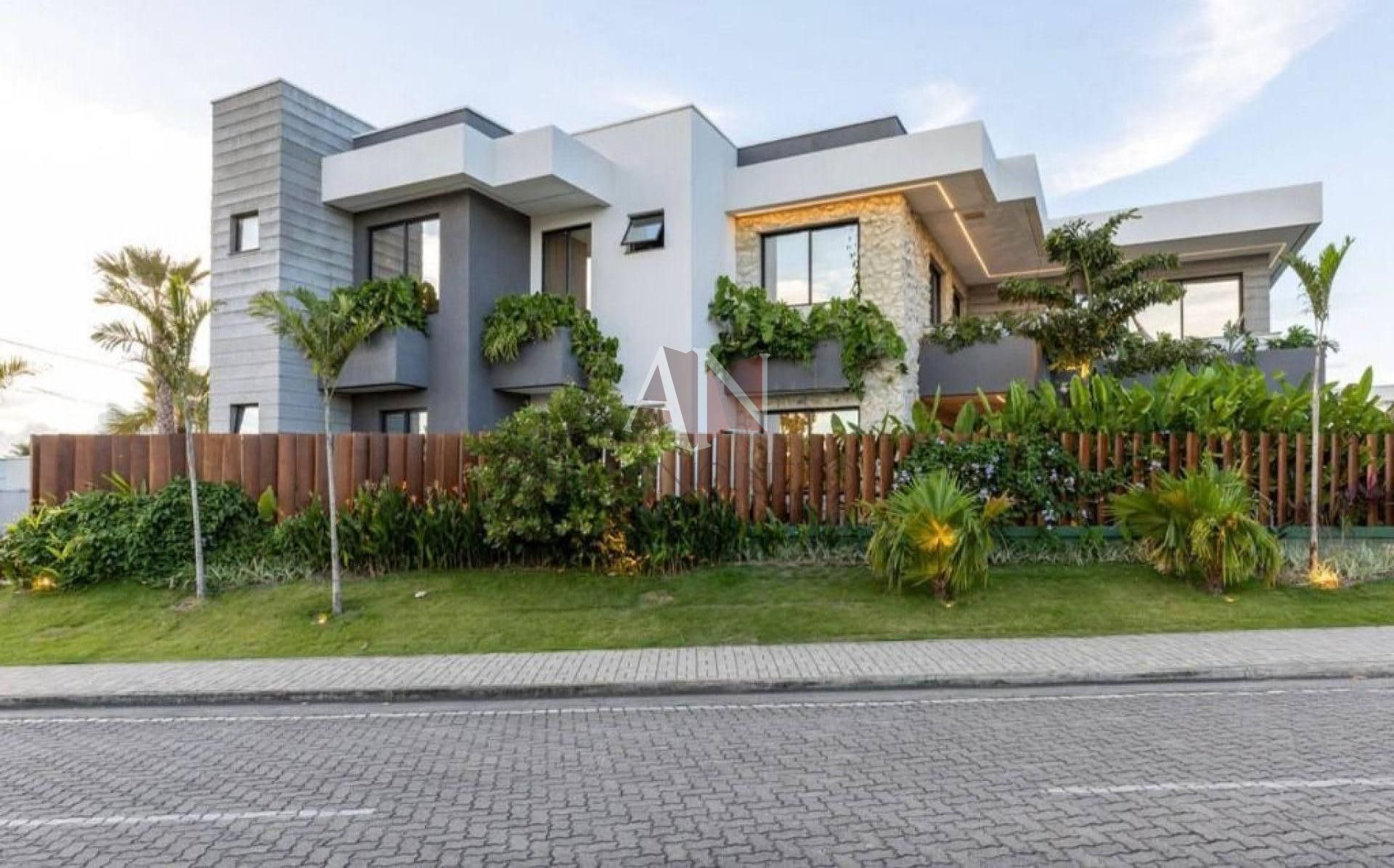 Casa Duplex com 4 quartos à venda, 441 m² por R$ 4.000.000 - Urucunema - Eusébio/CE