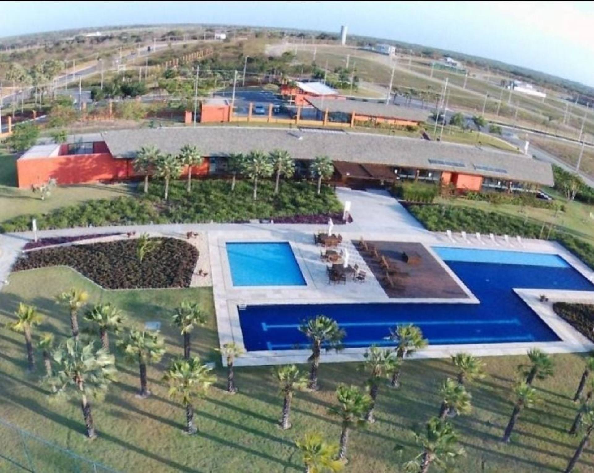 Casa Duplex com 5 suítes à venda, 373 m² por R$ 3.850.000 - Cidade Alpha - Eusébio/CE