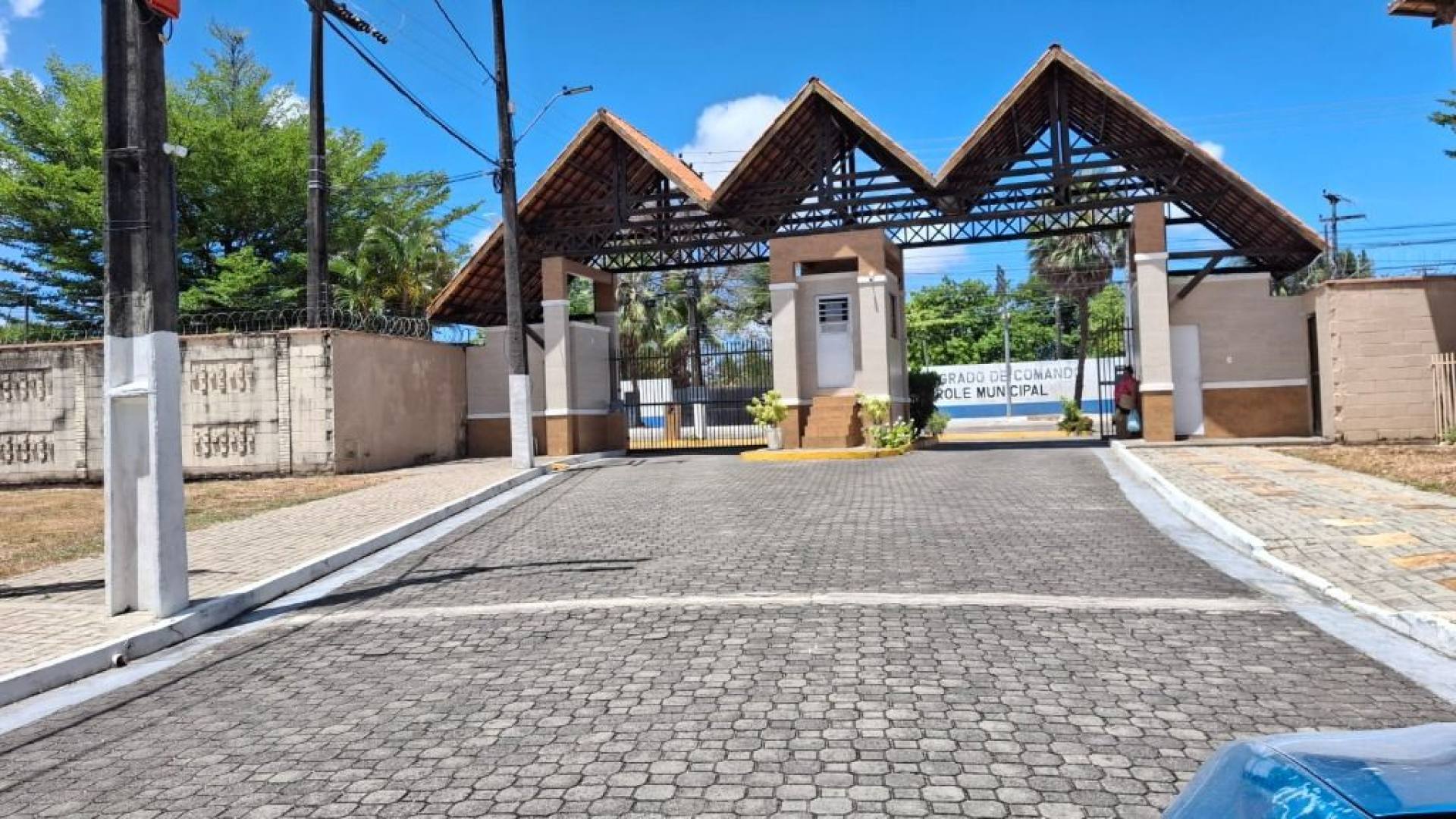 Casa com 3 quartos à venda, 190 m² por R$ 950.000 - Centro - Eusébio/CE